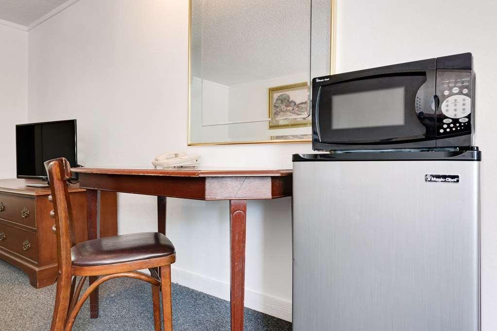 Knights Inn Cleveland/Macedonia Zimmer foto